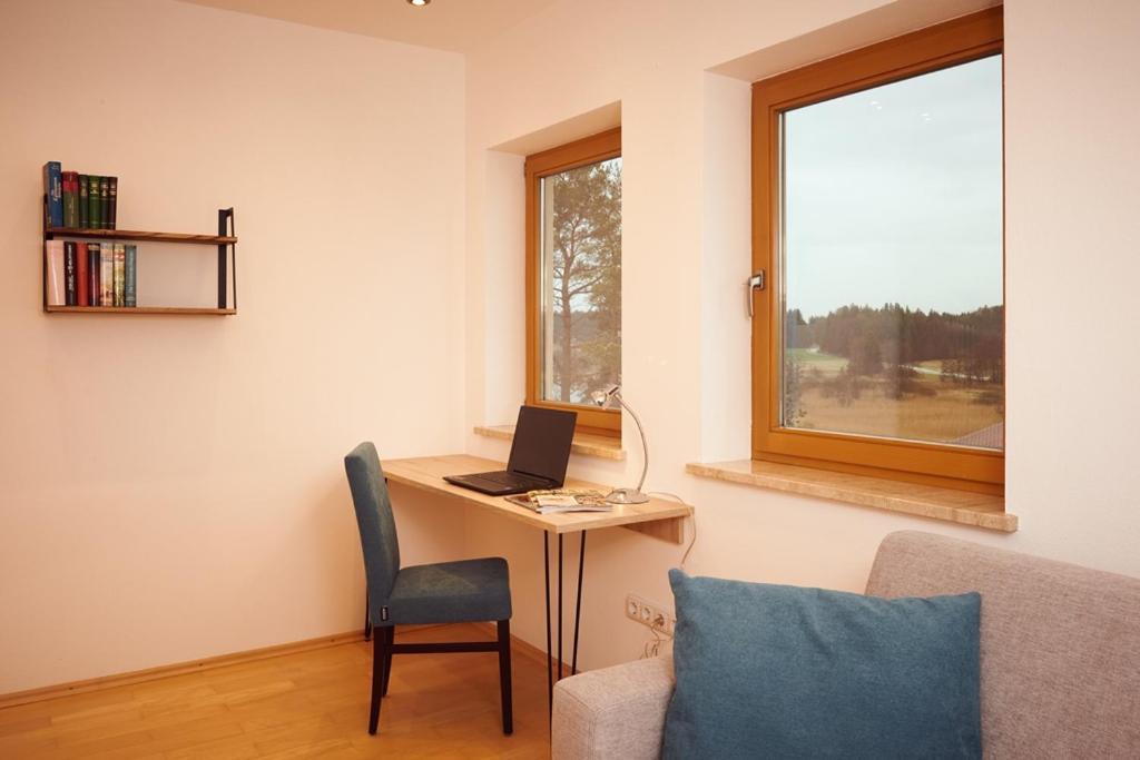 Hotel Seeblick & Ferienwohnung Bad Endorf Bagian luar foto
