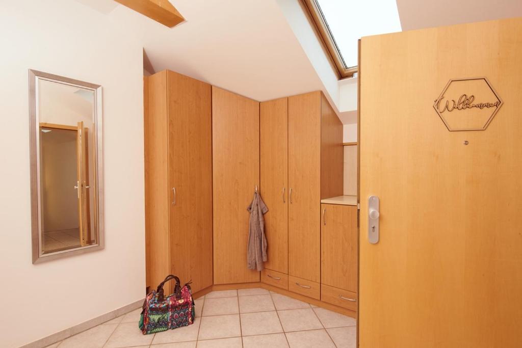 Hotel Seeblick & Ferienwohnung Bad Endorf Bagian luar foto